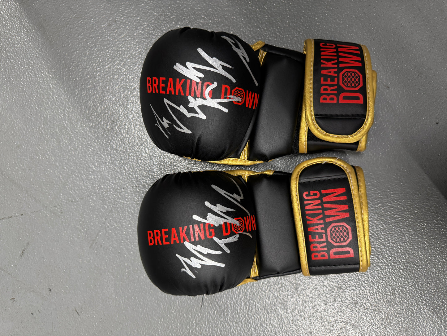 BreakingDown17 高橋知哉選手サイン入りグローブ