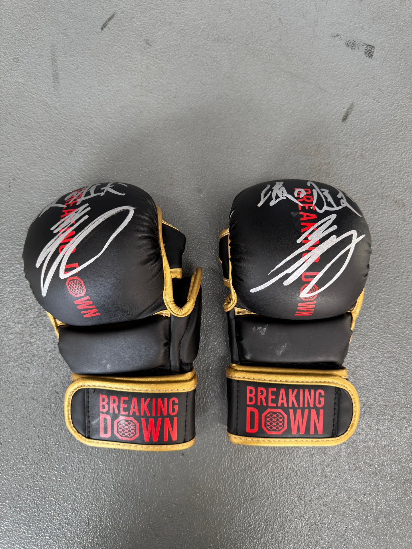BreakingDown17 黒石高大選手サイン入りグローブ